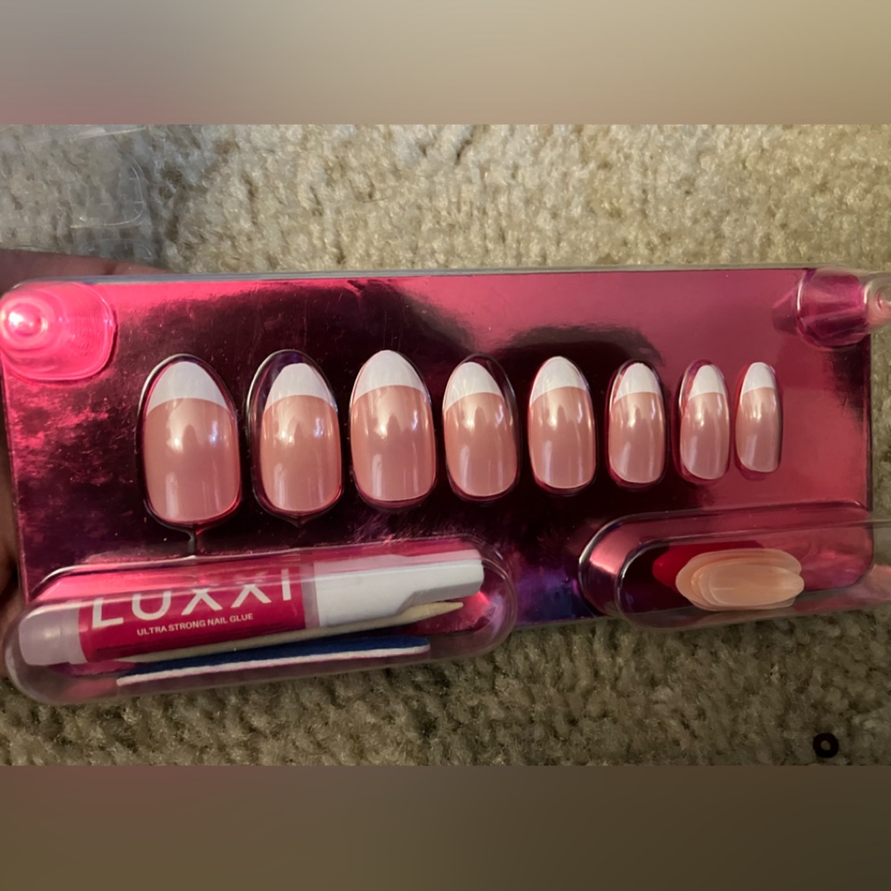 Round French Tip Press Ons